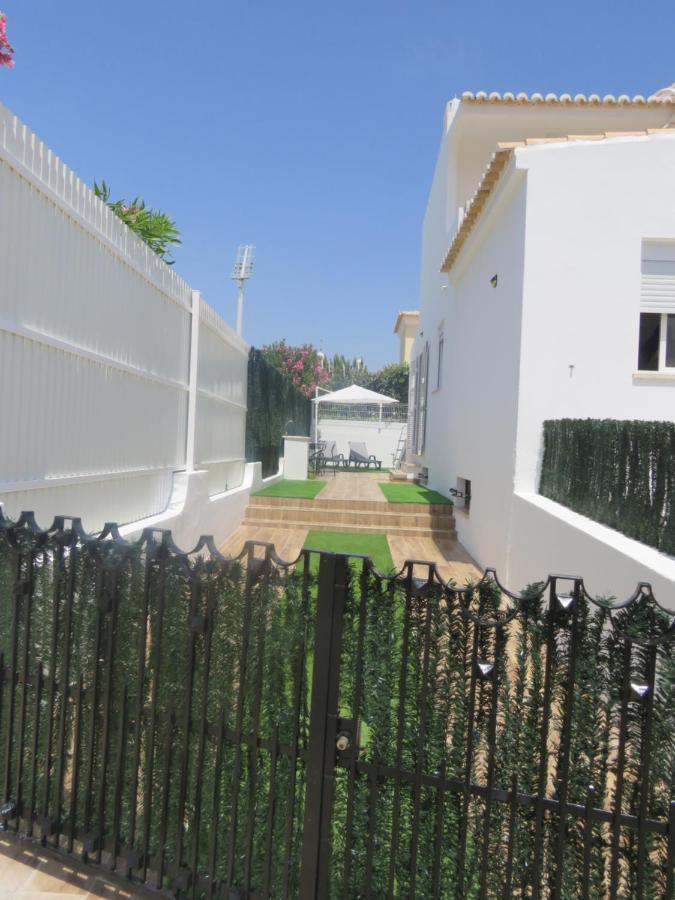 Moradia Geminada V2- Piscina Privada Villa Quarteira Exterior photo